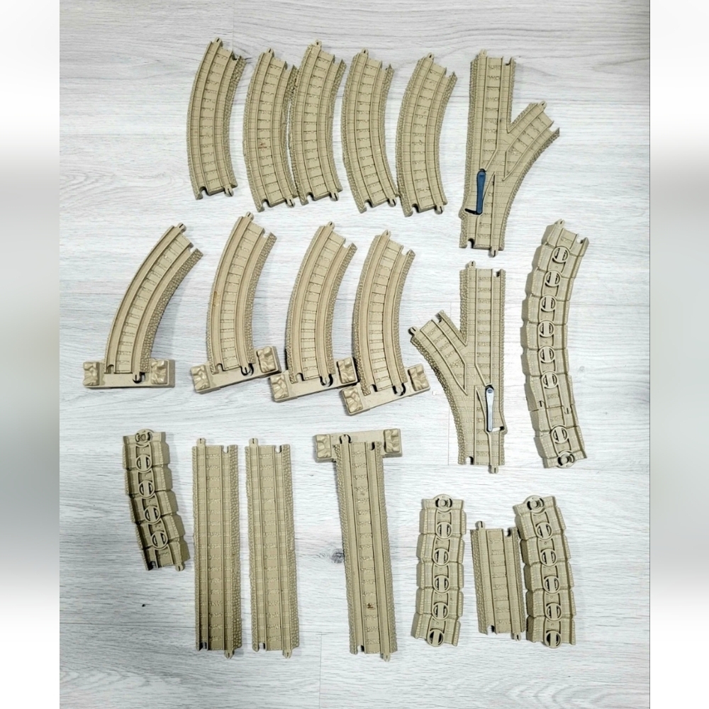 Thomas And Friends Trackmaster Beige Track-19 Pieces